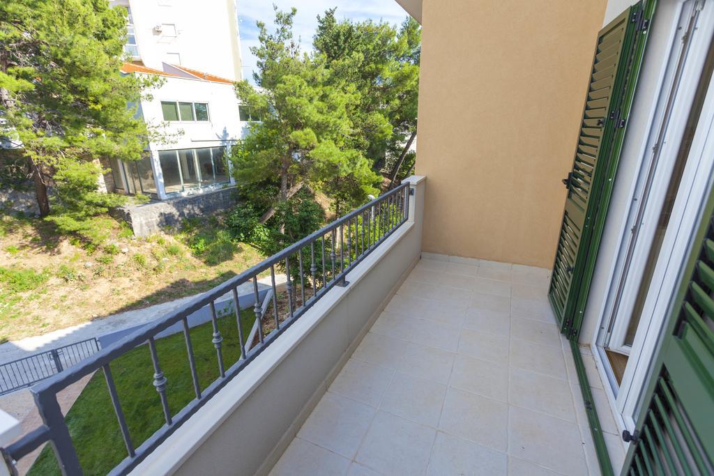 Meri Apartments - Puharic Макарска Екстериор снимка