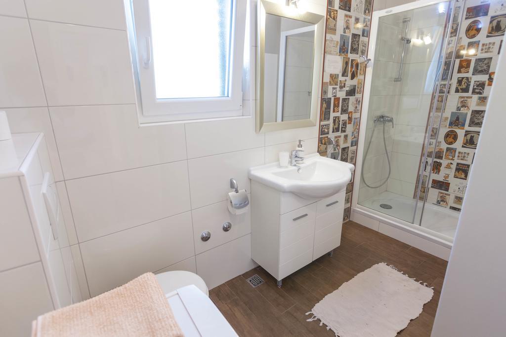 Meri Apartments - Puharic Макарска Екстериор снимка