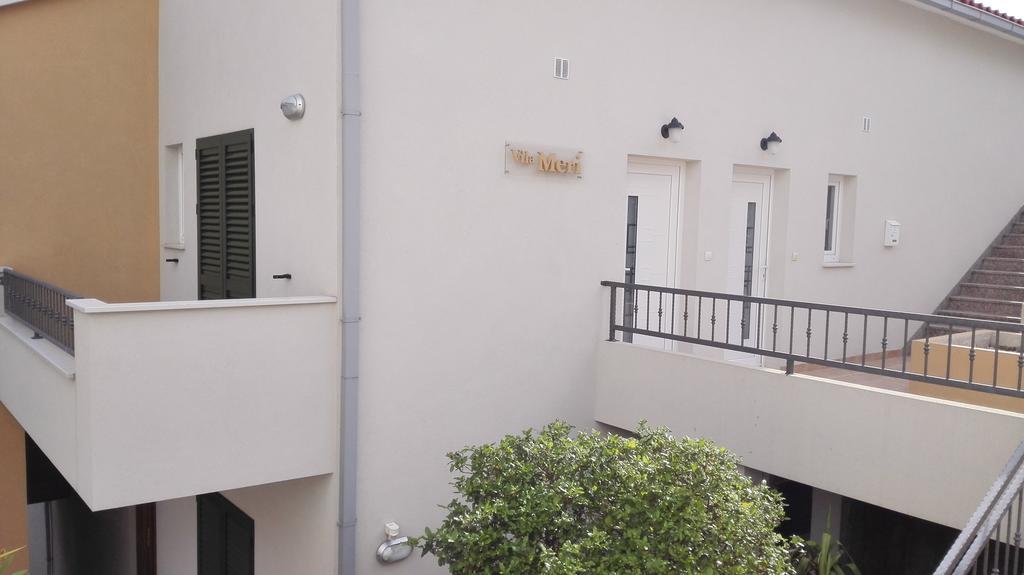 Meri Apartments - Puharic Макарска Екстериор снимка